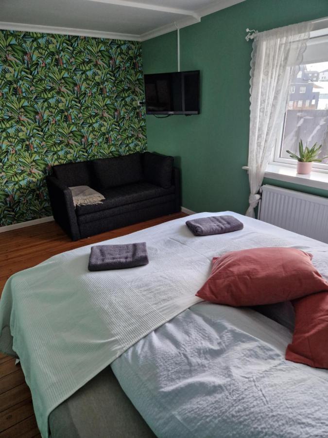 Guesthouse Hugo Сорвагур Екстер'єр фото